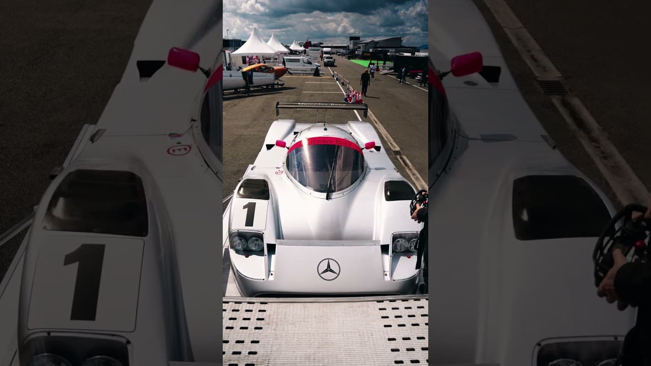 Mercedes Actros Fahrzeugtransporter von Classic Car Service auf europäischer Strecke